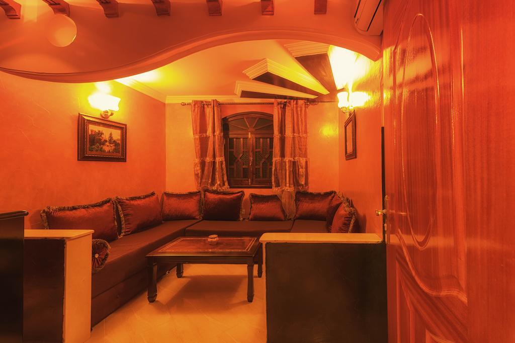 Residence Hoteliere Chez Aziz เชฟชาอูน ภายนอก รูปภาพ